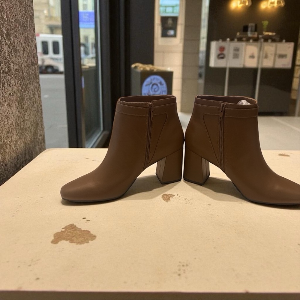 Easy Street Brown Ankle Booties - Picture 3 of 3